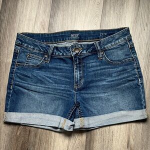 a.n.a Women's Medium Blue Rolled Hem Denim Shorts